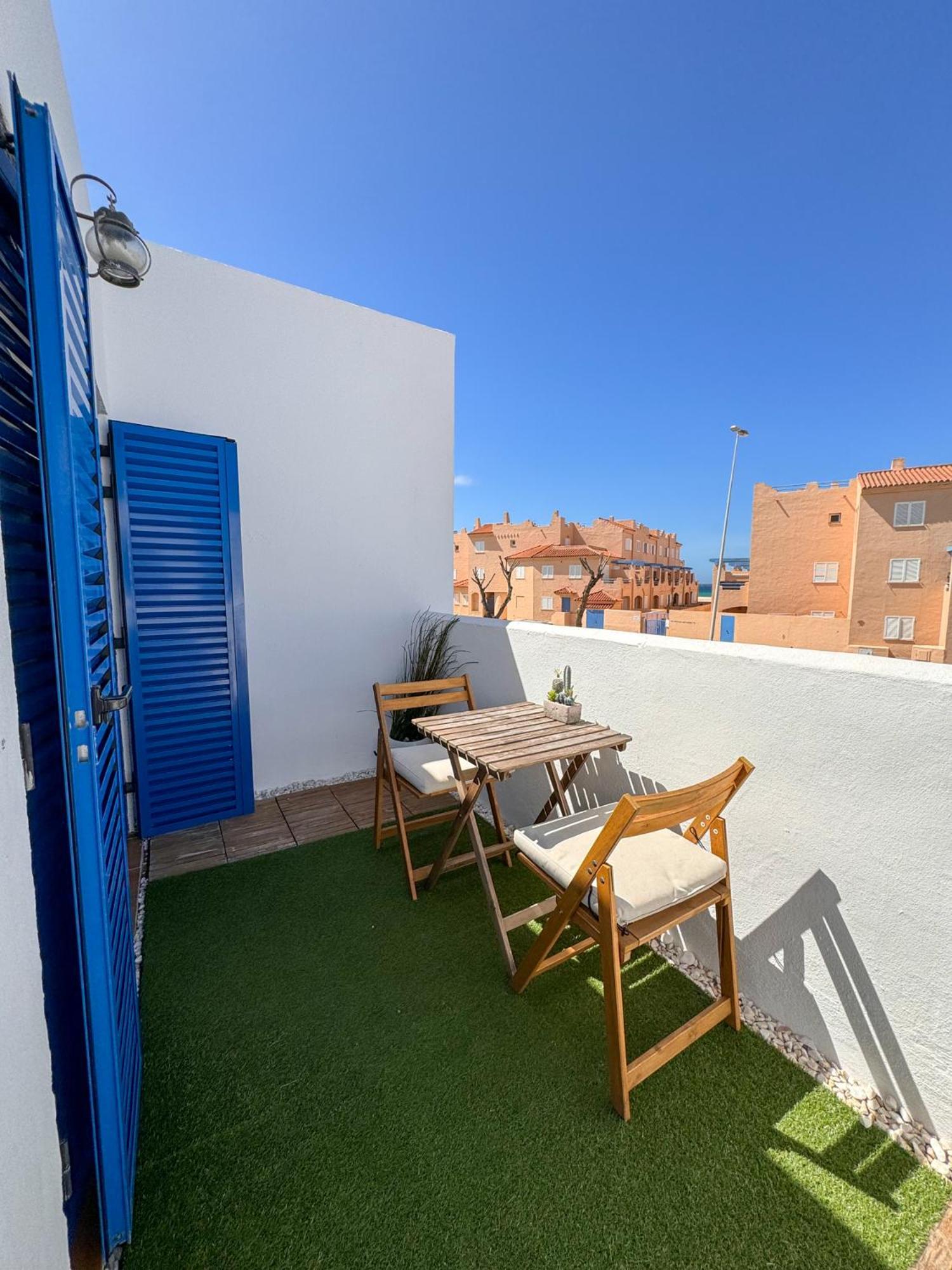 Tarifa Cozy House - Beach View & Balcony Екстериор снимка