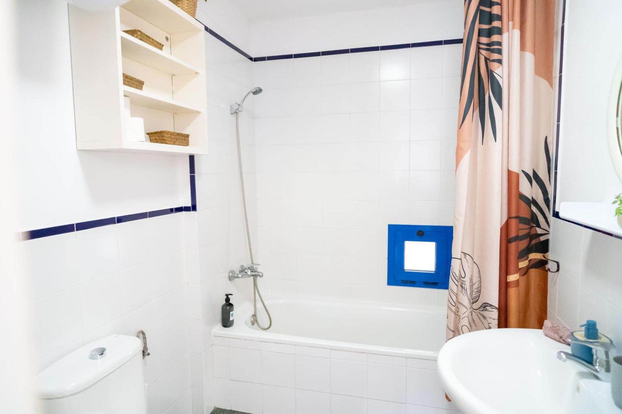Tarifa Cozy House - Beach View & Balcony Екстериор снимка